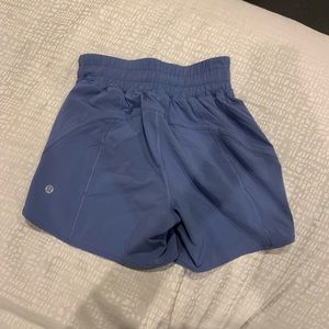lululemon shorts size 2 tall
